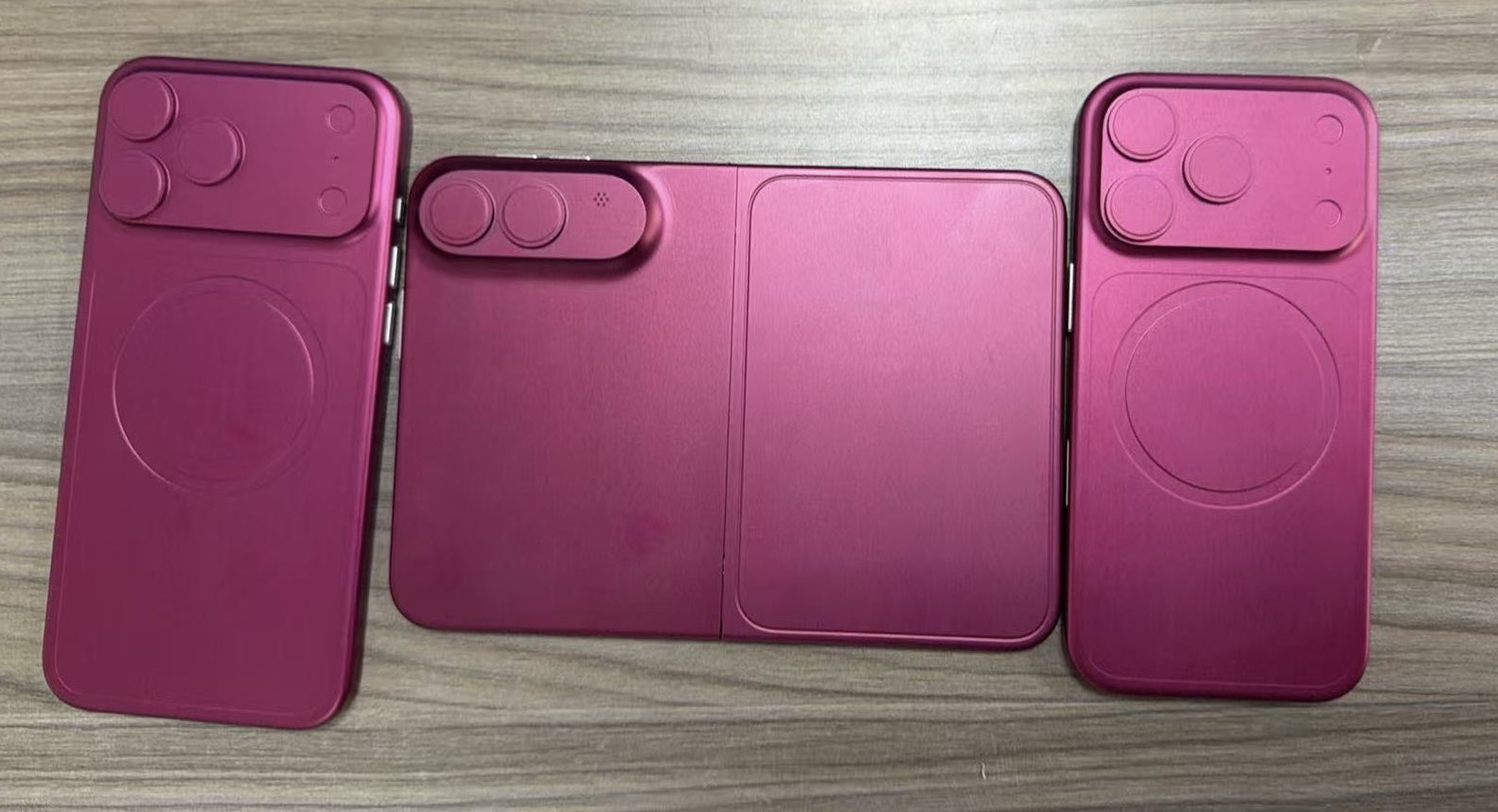 iPhone Fold, também conhecido como iPhone Ultra, iPhone 18 Pro Max e iPhone 18 Pro 1
