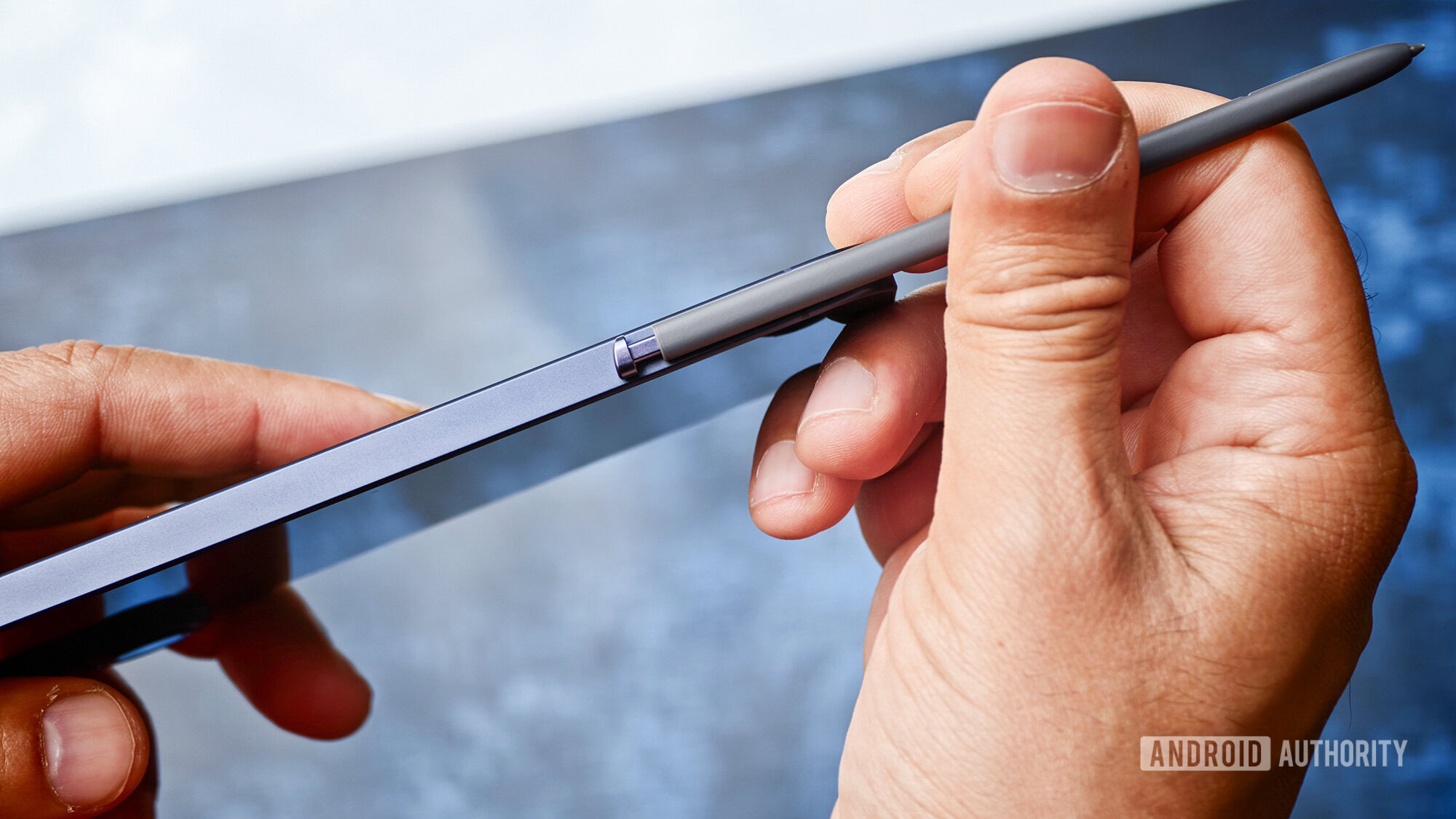 Comparação da S Pen de espessura do Galaxy A57 Comparação da S Pen de espessura do Galaxy A57