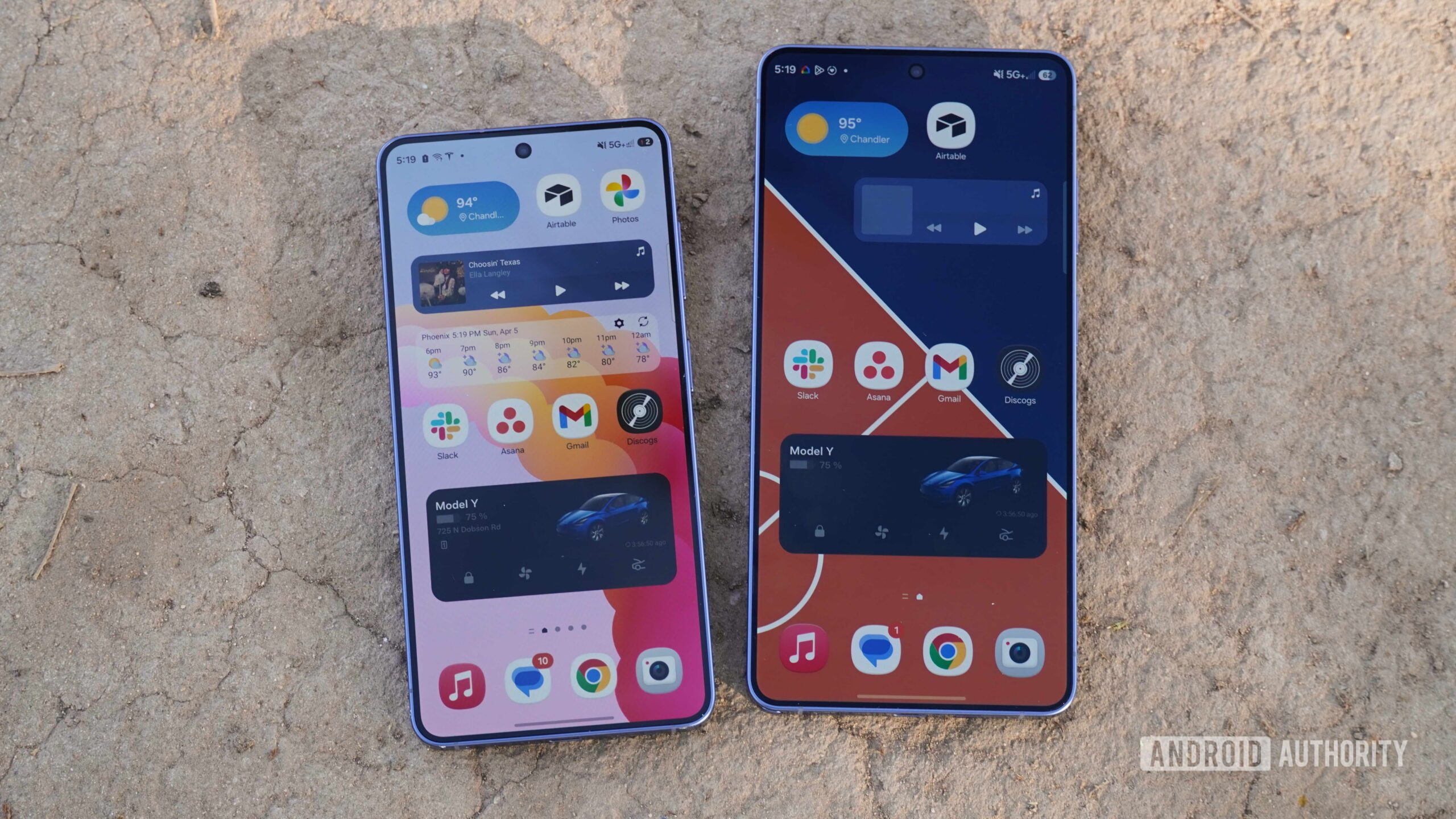 Samsung Galaxy S26 versus Ultra 2 As telas do Galaxy S26 (esquerda) e Galaxy S26 Ultra (direita).