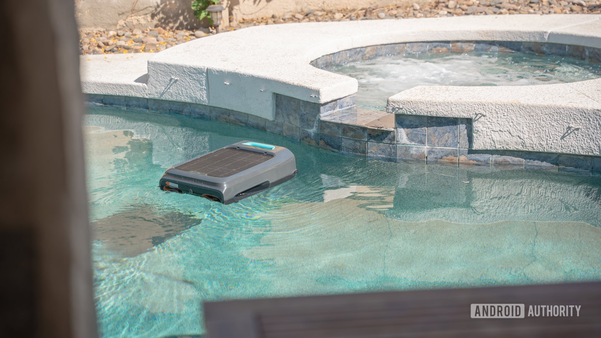 Aiper EcoSurfer S2 na piscina 28 Aiper EcoSurfer S2 na piscina 28