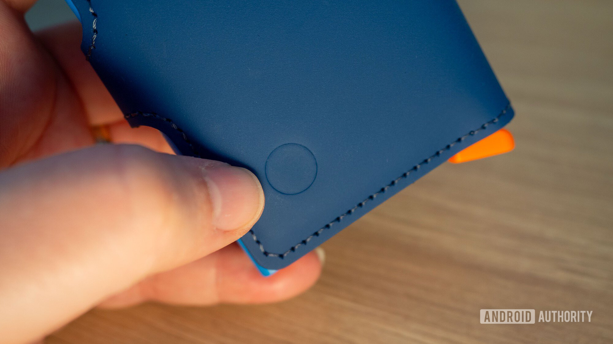 cartão chipolo google find hub bluetooth rastreador botão de carteira secrid 1