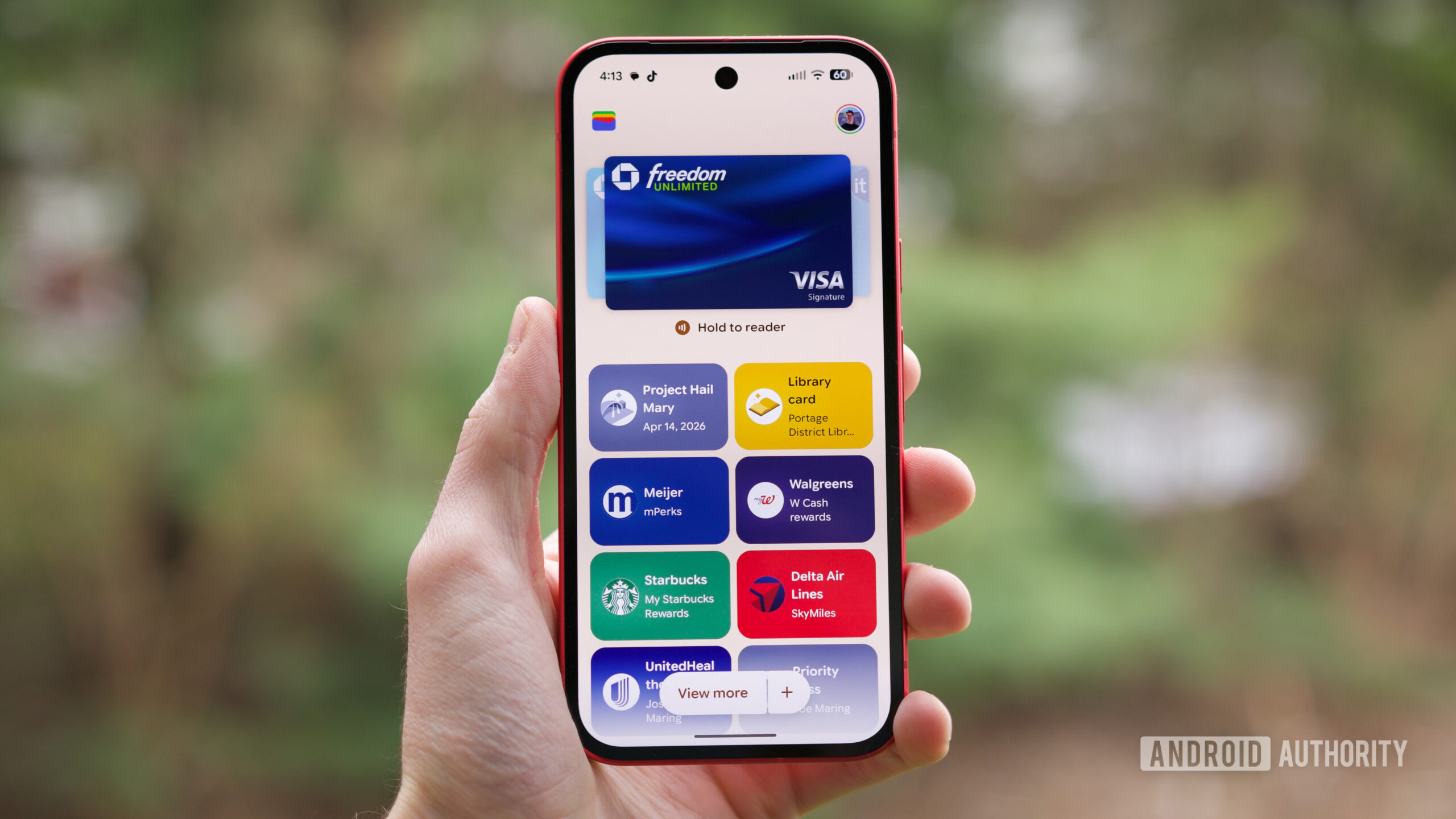 google wallet 2026 redesenhar novos passes hero 2 Nova IU da Google Wallet em execução em um Pixel, a partir de abril de 2026.
