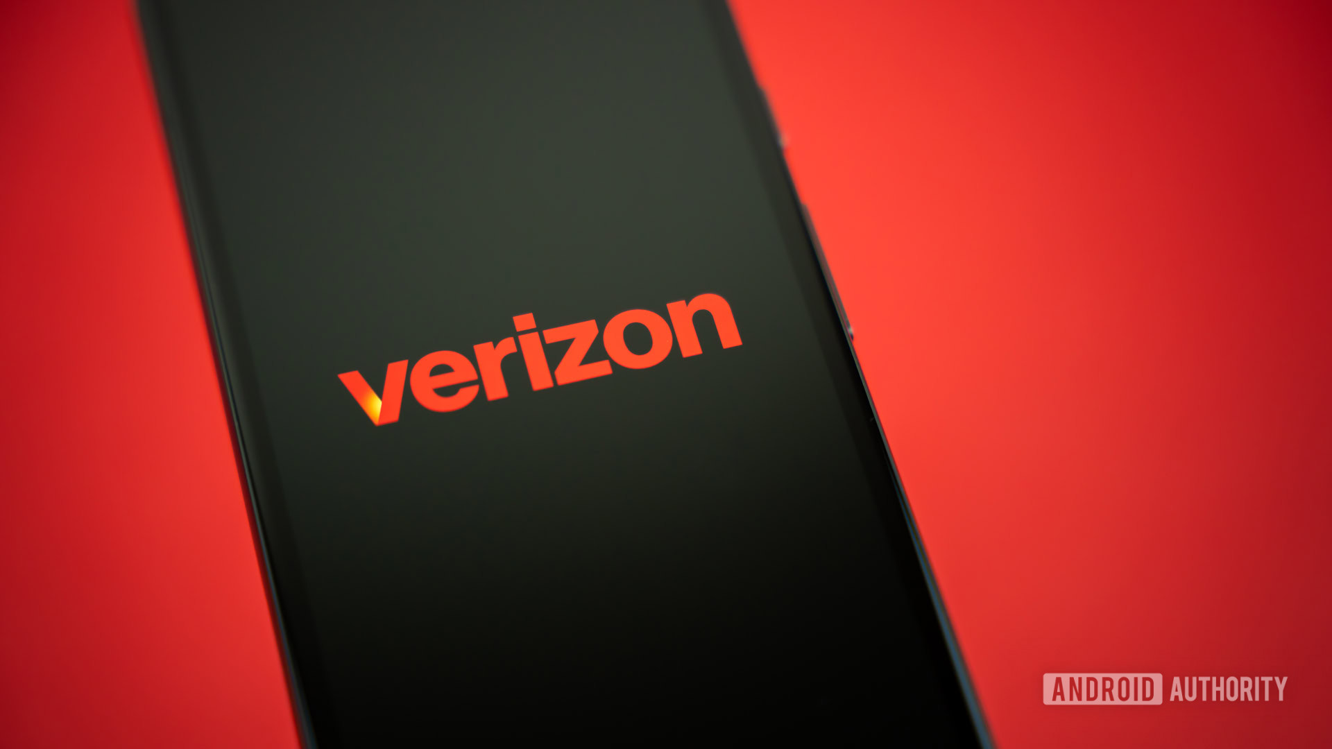 2024 Logotipo da Verizon no smartpohone Foto stock (3)