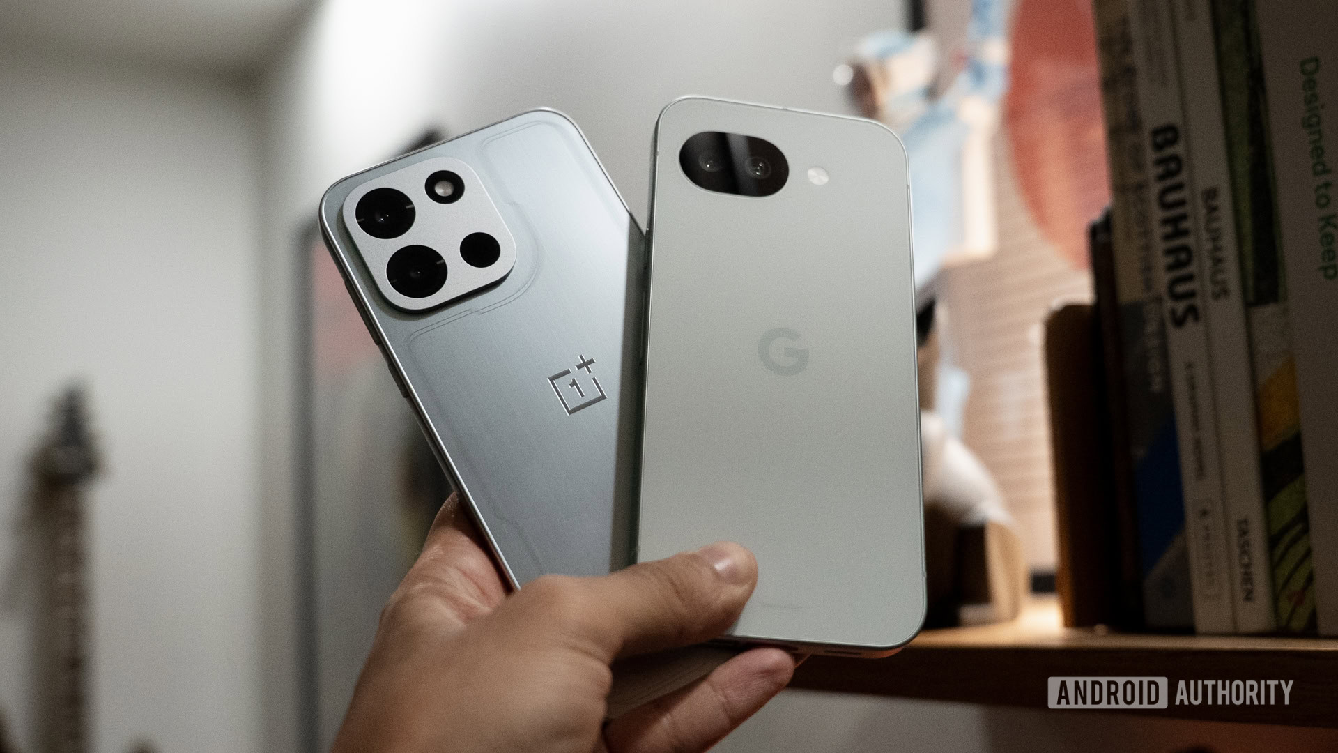 OnePlus Nord 6 vs Pixel 10a em mãos